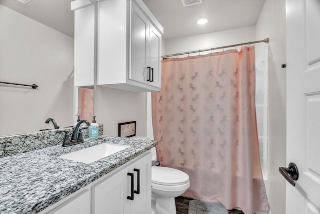 4107 Connally St, Big Spring, TX 79720 - bathroom with vanity and recessed lighting