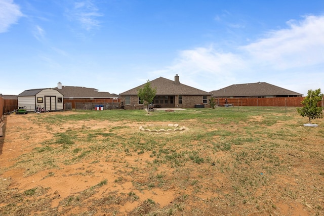 1306 Randolph Ln, Midland, TX 79705 - view of yard