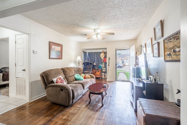 504 Storey Ave, Midland, TX 79701 - photo 14