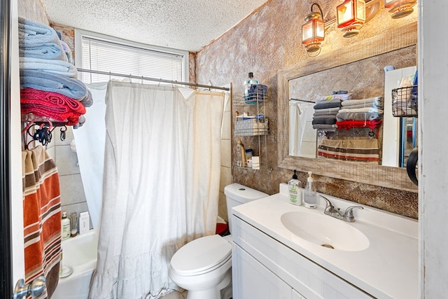 full bathroom with shower / bath combo with shower curtain, a textured ceiling, vanity, and toilet