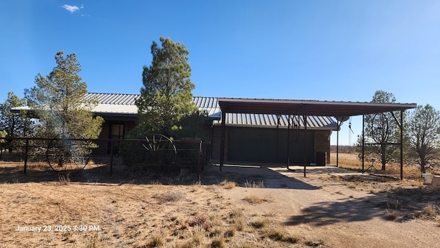 exterior space with an outbuilding