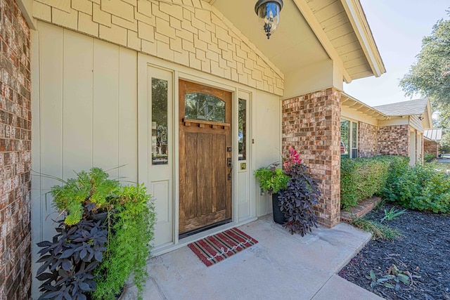 view of property entrance