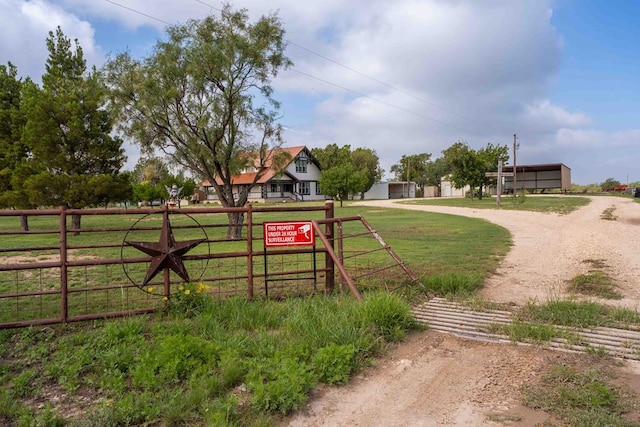 2950 Ranch Road 33, Big Spring, TX 79720 - view of yard featuring driveway