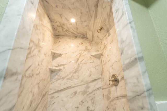 2950 Ranch Road 33, Big Spring, TX 79720 - bathroom view of a marble finish shower