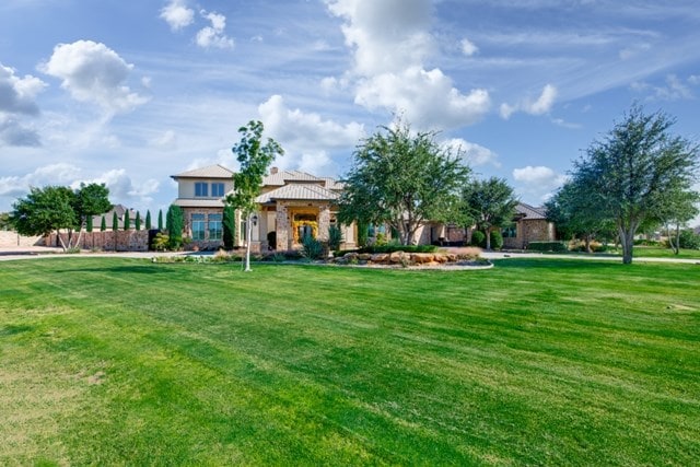 view of front of house with a front lawn