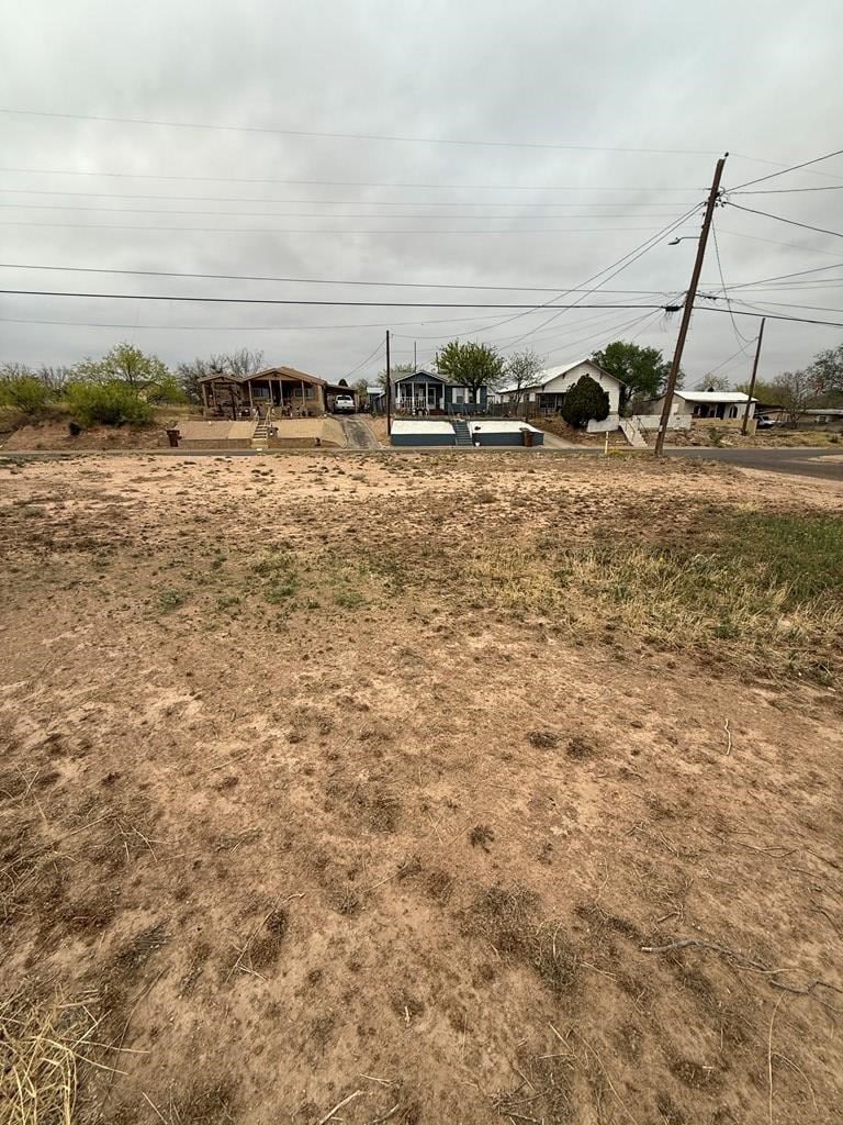 318 NE 9th St, Big Spring, TX 79720 - photo 3