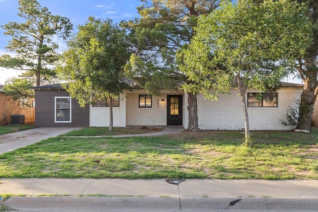 407 E Shandon Ave, Midland, TX 79705 - photo 1