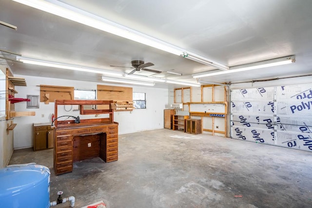 garage featuring ceiling fan