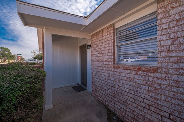 view of entrance to property