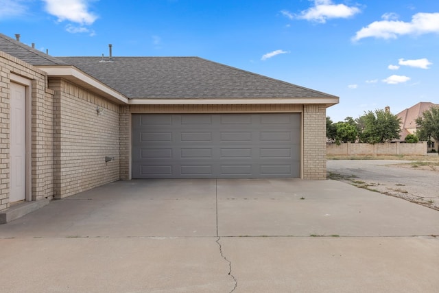 3502 Wedgewood St, Midland, TX 79707 - garage featuring concrete driveway