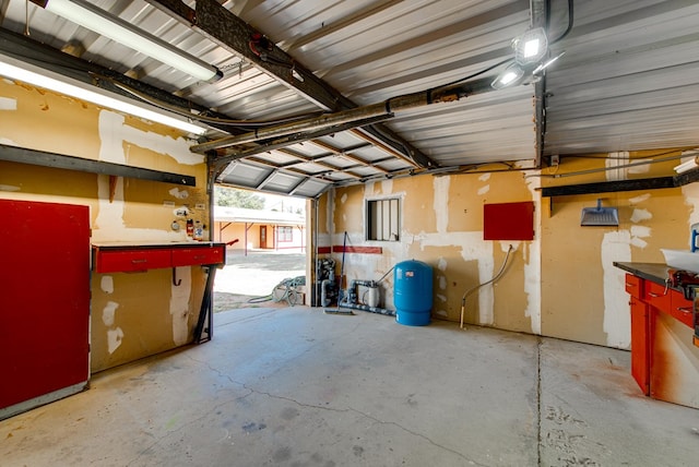 4600 S County Rd 1185, Midland, TX 79706 - garage with a workshop area