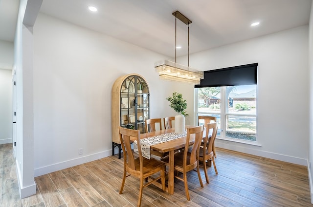 5807 Sterling Pl, Midland, TX 79707 - dining room with light wood-style flooring, baseboards, and recessed lighting