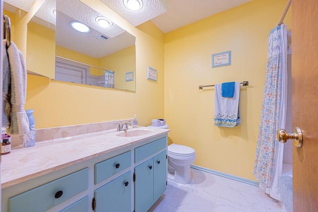 full bath with a textured ceiling, toilet, visible vents, vanity, and baseboards