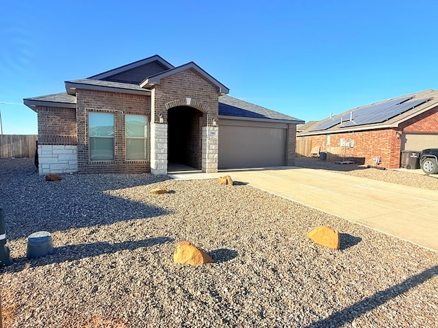 view of front facade featuring a garage