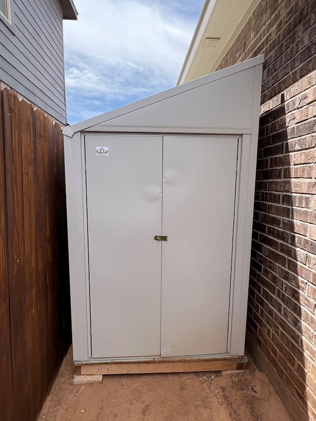 8409 E County Rd 113, Midland, TX 79706 - view of shed