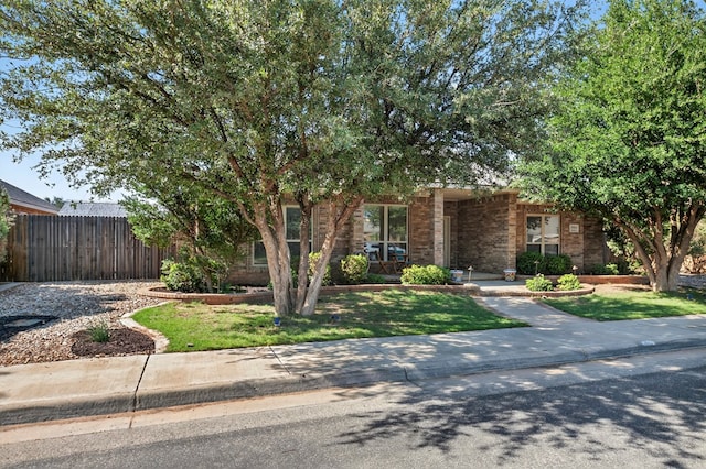 5804 Sabine Dr, Midland, TX 79707 - photo 2