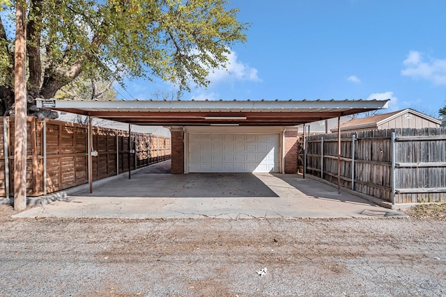 2821 Metz Dr, Midland, TX 79705 - garage with a detached garage