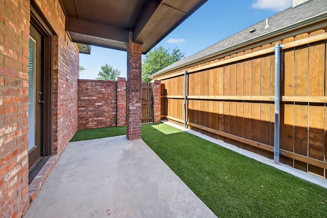 5514 Casa Grande Trl, Midland, TX 79707 - view of yard featuring a patio area