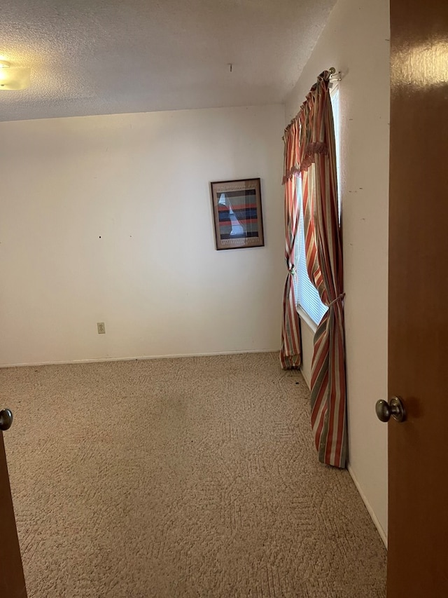 4400 Palmer Dr, Midland, TX 79705 - view of carpeted spare room