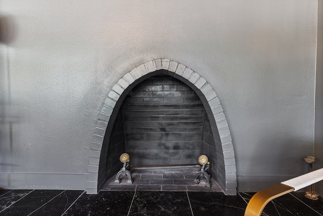 1611 W Tennessee Ave, Midland, TX 79701 - detailed view of baseboards