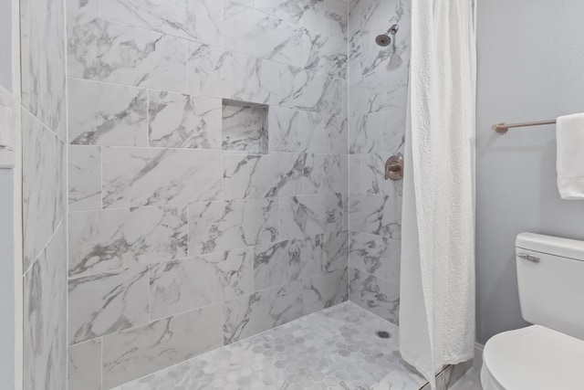 2208 Bedford Dr, Midland, TX 79701 - full bathroom with tiled shower and toilet
