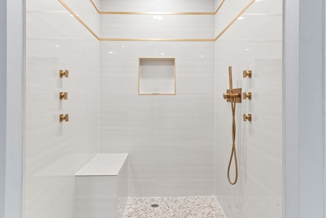 2208 Bedford Dr, Midland, TX 79701 - full bath with a tile shower