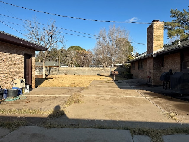 view of yard with a patio