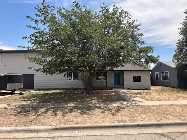 103 W Cowden Ave, Midland, TX 79701 - view of front of property featuring a garage