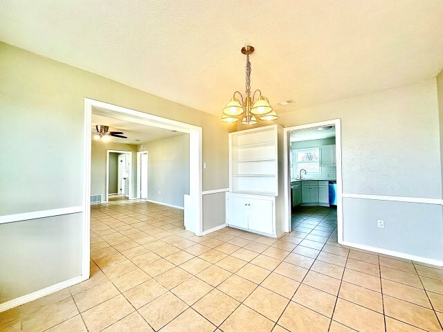 1305 W Kentucky Ave, Midland, TX 79701 - photo 7