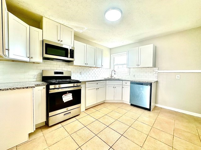 1305 W Kentucky Ave, Midland, TX 79701 - photo 6