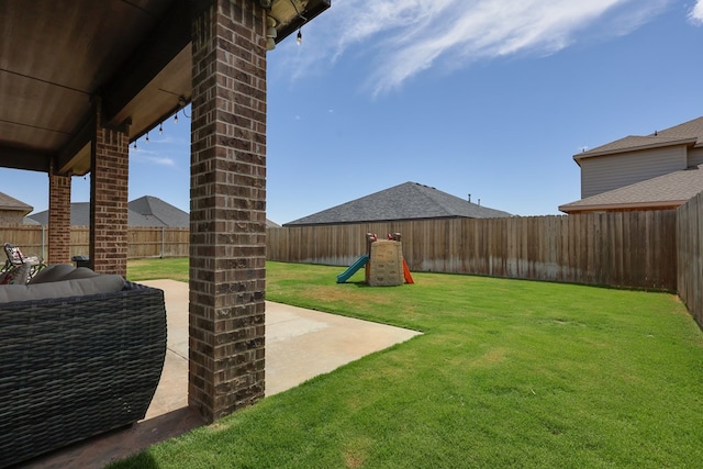 view of yard with a patio