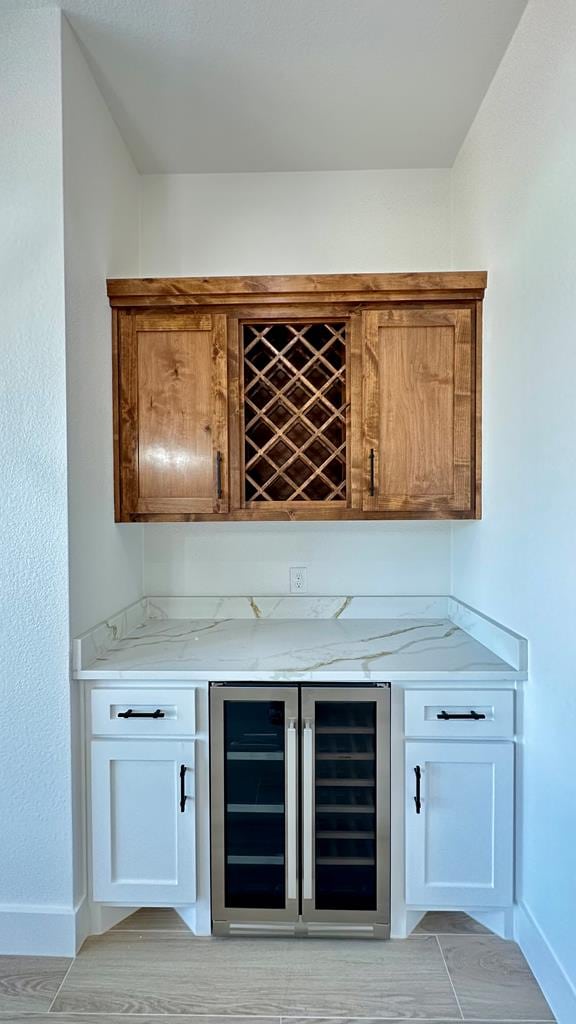 2118 S County Rd 1059, Midland, TX 79706 - indoor dry bar with beverage cooler and baseboards