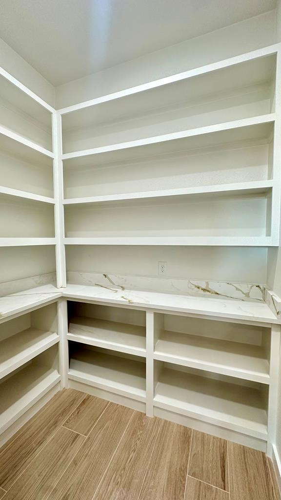 2118 S County Rd 1059, Midland, TX 79706 - view of pantry