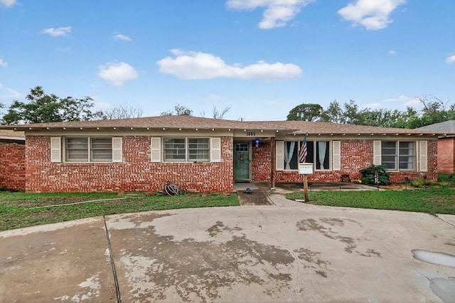 1605 N I St, Midland, TX 79701 - photo 1