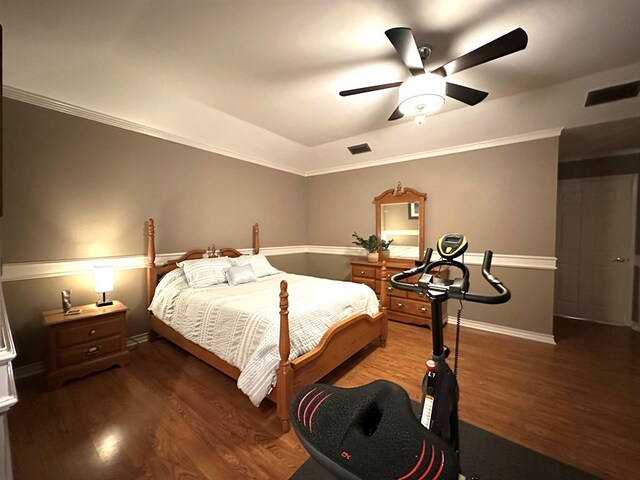 3320 Lancewood Ln, Odessa, TX 79762 - living room featuring crown molding, tile patterned flooring, ceiling fan, and recessed lighting