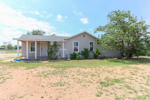 2101 Grace St, Big Spring, TX 79720 - single story home featuring a porch