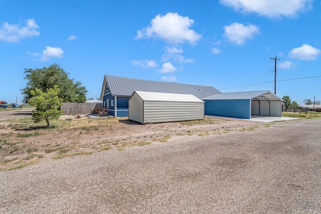 exterior space with an outbuilding