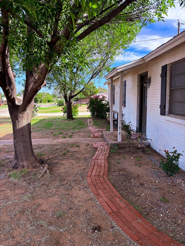 501 S Lightfoot St, Loraine, TX 79532 - photo 16