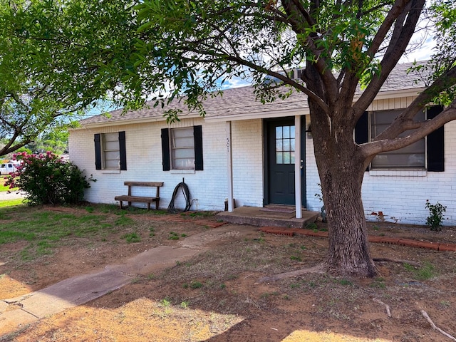 501 S Lightfoot St, Loraine, TX 79532 - photo 2