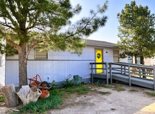 1209 N Young St, Fort Stockton, TX 79735 - photo 32