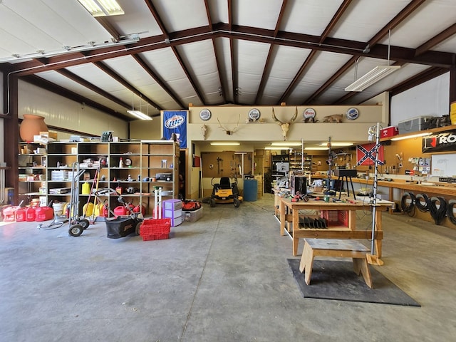6101 Fm 715, Midland, TX 79706 - garage featuring a workshop area
