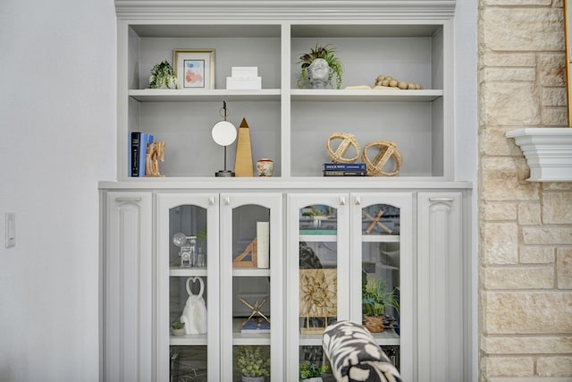 room details featuring built in shelves