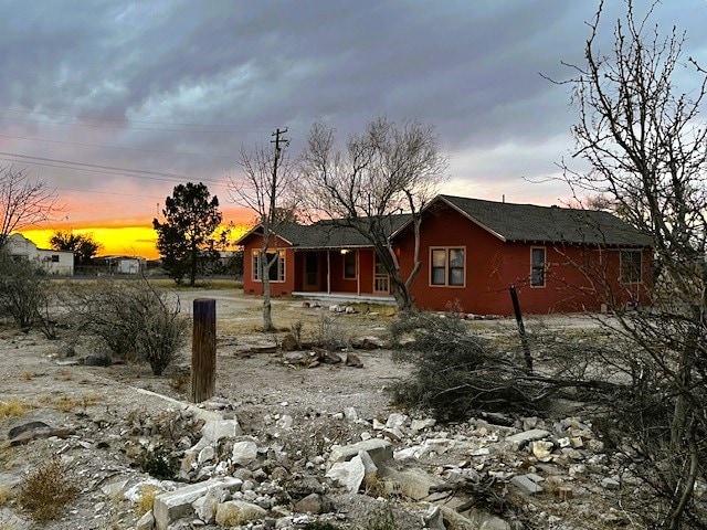 view of front of home