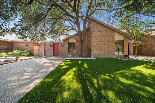 3407 Wedgewood St, Midland, TX 79707 - photo 1