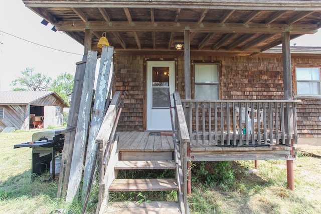 4610 Wasson Rd, Big Spring, TX 79720 - doorway to property featuring a porch