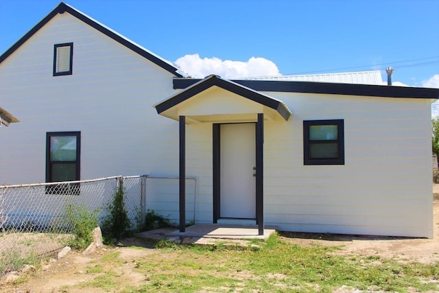 view of front of home