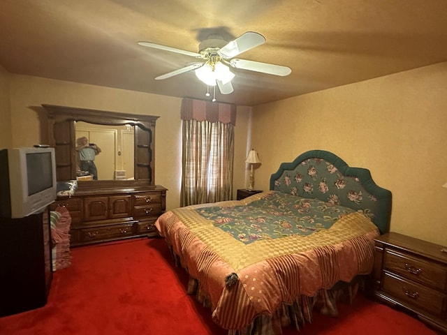 bedroom with carpet and ceiling fan