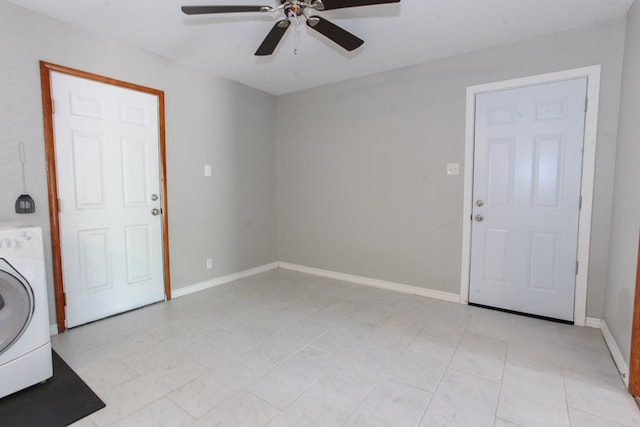 2004 State St, Big Spring, TX 79720 - laundry area featuring washer / dryer and a ceiling fan