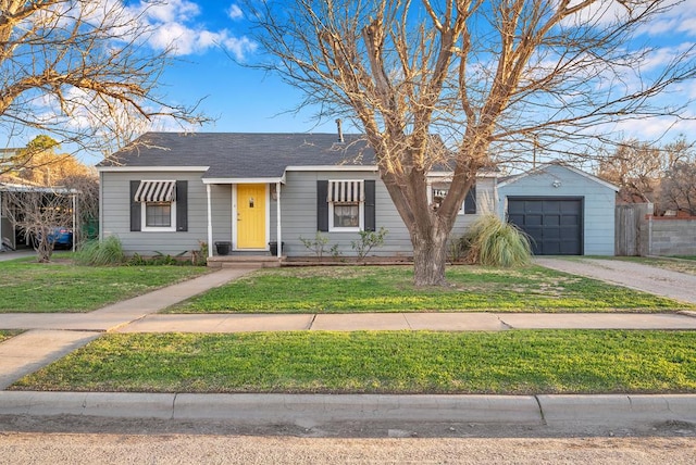 611 Storey Ave, Midland, TX 79703 - single story home featuring dirt driveway and roof with shingles