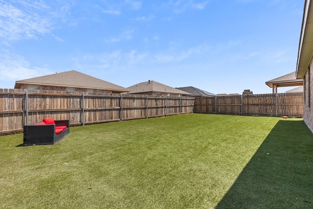 7104 Mcpherson Ln, Midland, TX 79706 - view of yard